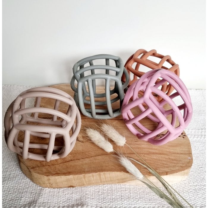 Boule moteur souple en silicone - Sable - Babynouch